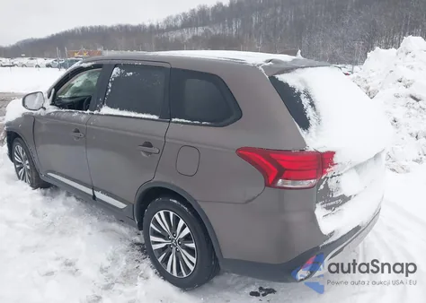 2020 Mitsubishi Outlander Es 2.4 z USA, uszkodzony, nr VIN JA4AD2A31LZ033239